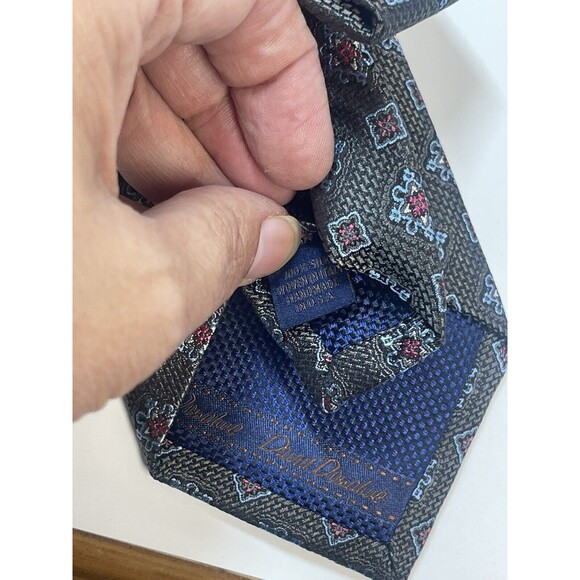 David Donahue Medallion Brown Silk Tie New W\O Tags - Picture 6 of 6